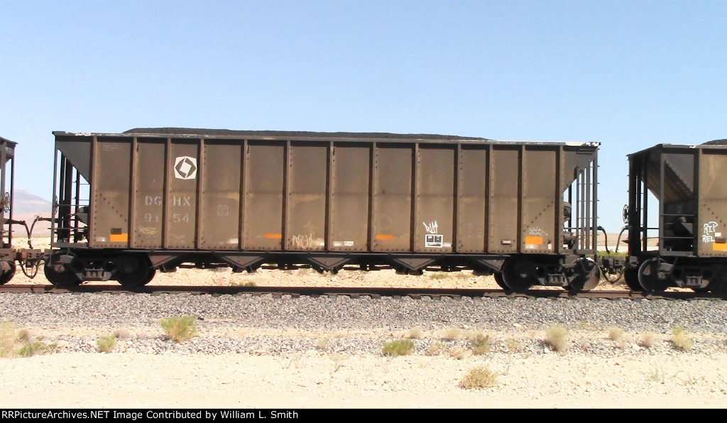 WB Unit Loaded Hooper Frt at Erie NV W-Pshr -20